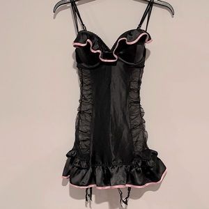 New Without Tags Victoria’s Secret Sexy Little Things Slip w/Garter Belt 34C